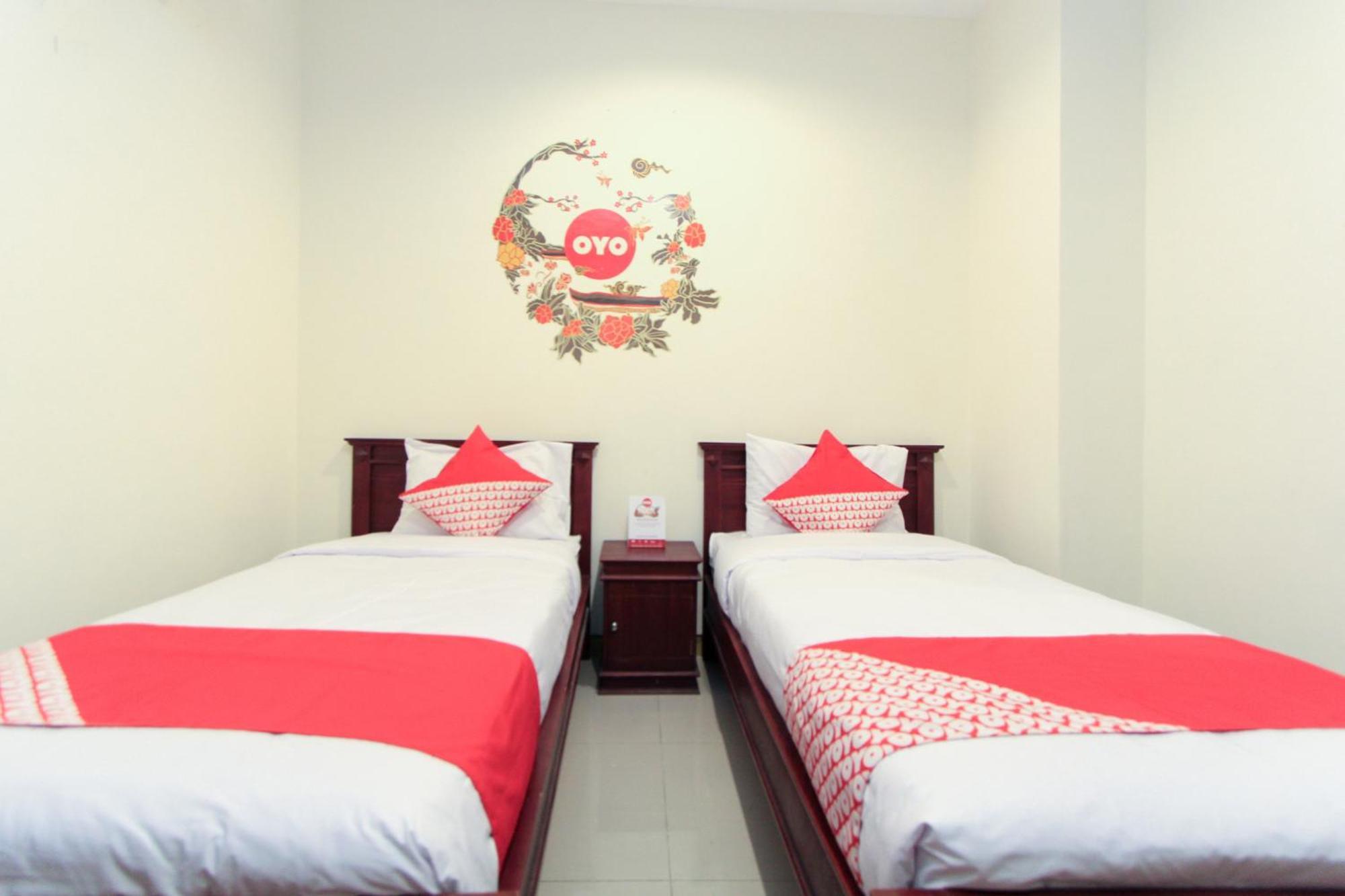 Hotel O Genteng Near Genteng Market Formerly Uno Hotel 수라바야 외부 사진