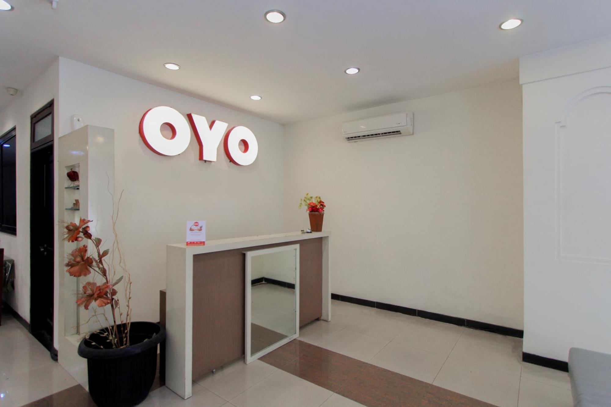 Hotel O Genteng Near Genteng Market Formerly Uno Hotel 수라바야 외부 사진